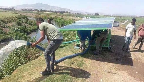 Pompe solaire de surface installée